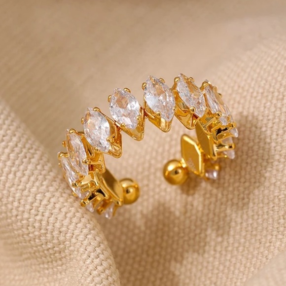 Jewelry - 💛Gold plated CZ adjustable ring